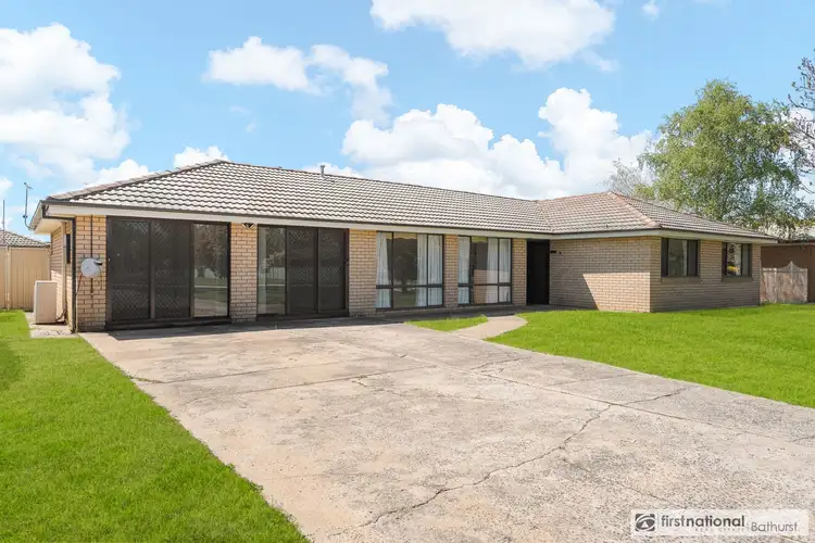 7 Woodward Street, West Bathurst NSW 2795