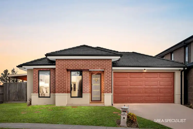 6 Pastille Road, Manor Lakes VIC 3024