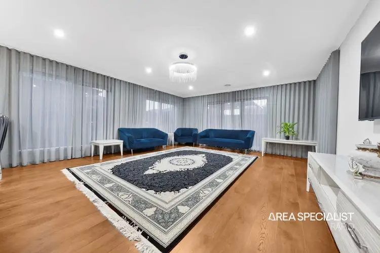 Second view of Homely house listing, 33 Beatrix Circuit, Officer VIC 3809