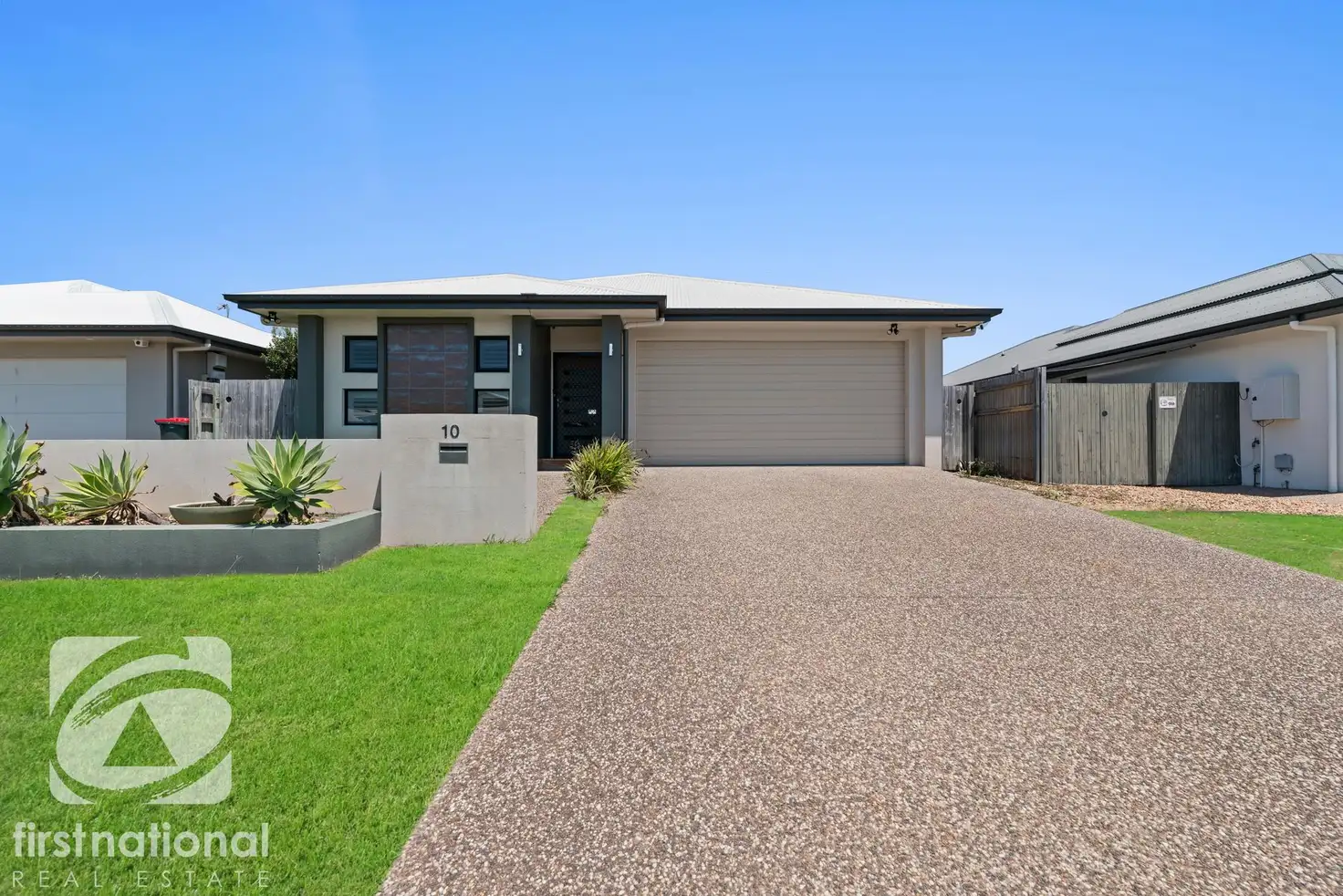 Main view of Homely house listing, 10 Featherwood Street, Mount Low QLD 4818