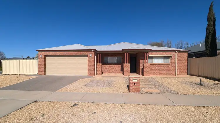 8 Eve Court, Mildura VIC 3500