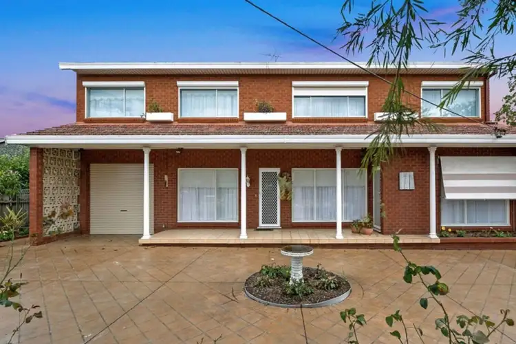 3 Flinders Road, Georges Hall NSW 2198