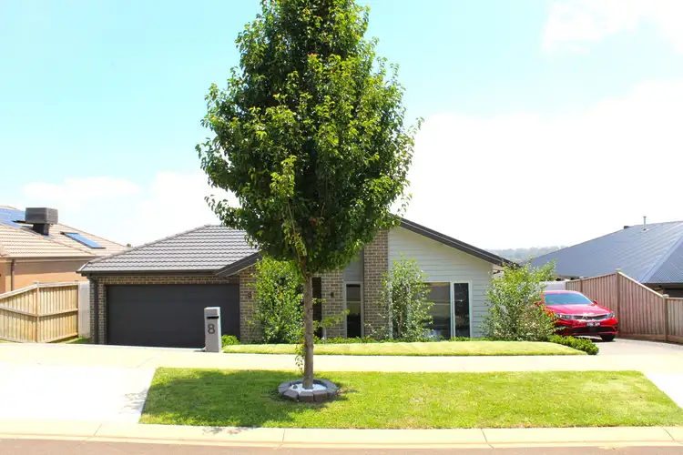 Second view of Homely house listing, 8 Timbertop Crescent, Drouin VIC 3818