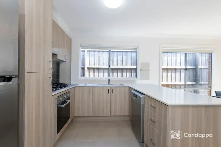 Fifth view of Homely unit listing, 11 Telford Circuit, Drouin VIC 3818
