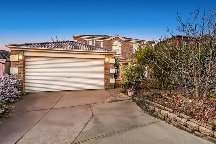 15 Valley View Rise, Hampton Park VIC 3976