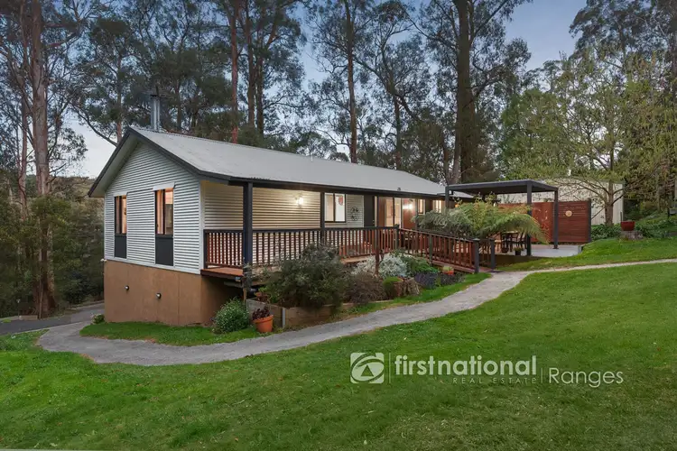 24 Amphlett Avenue, Cockatoo VIC 3781