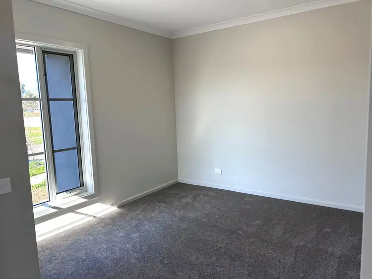 Second view of Homely house listing, 5 Trailwater Crt, Warragul VIC 3820