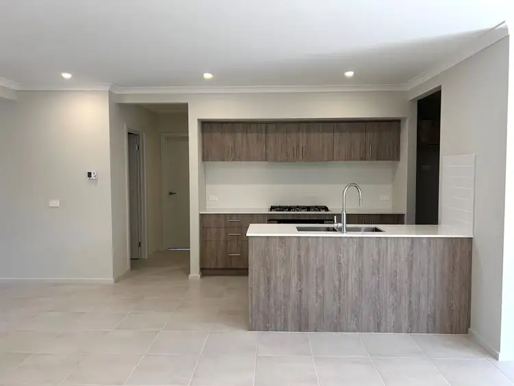 Fifth view of Homely house listing, 5 Trailwater Crt, Warragul VIC 3820