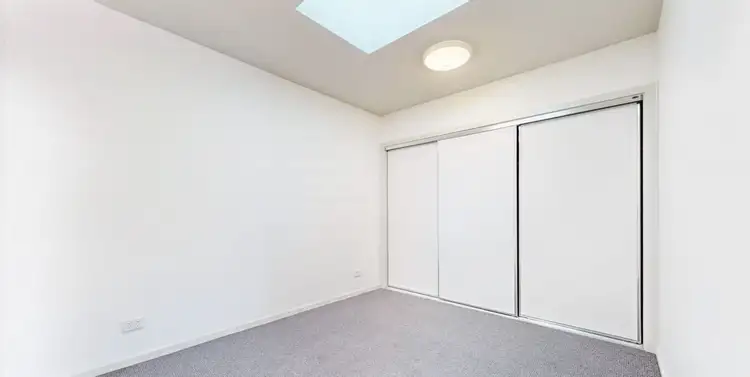 Fifth view of Homely unit listing, 19 Goodenia Loop, Cranbourne West VIC 3977