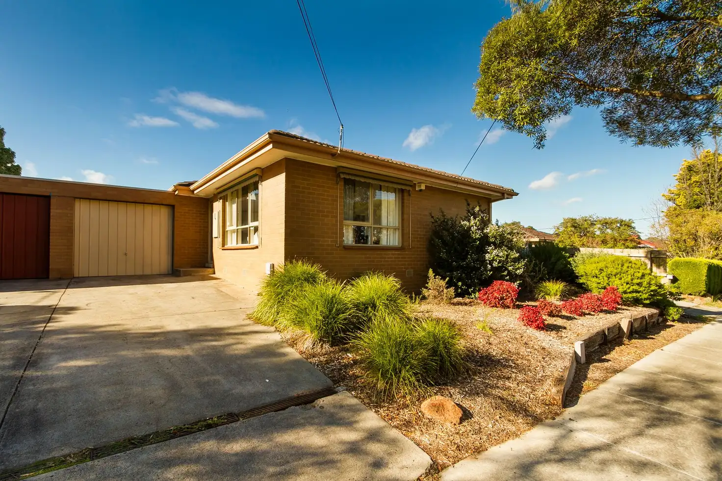 Main view of Homely unit listing, 2/10 Armin Street, Scoresby VIC 3179