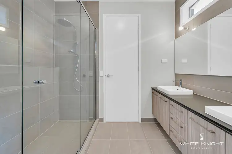 Fourth view of Homely house listing, 32 Annapurna Crescent, Truganina VIC 3029