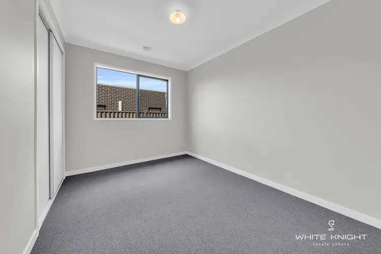 Fifth view of Homely house listing, 32 Annapurna Crescent, Truganina VIC 3029
