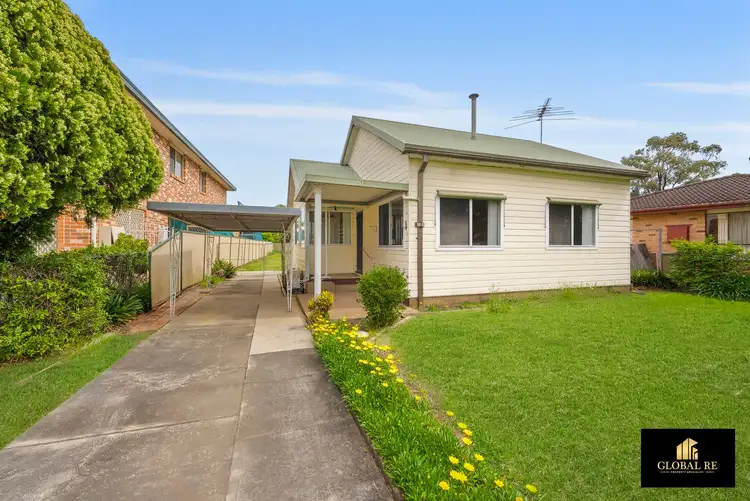 10 Lansdowne Road, Canley Vale NSW 2166