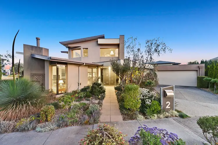 2 Island Point Avenue, Waterways VIC 3195