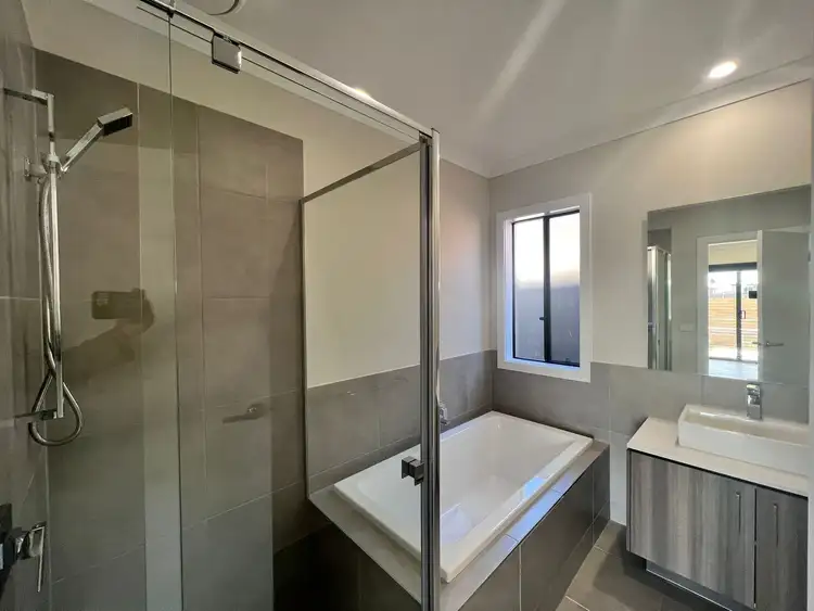Fifth view of Homely house listing, 3 Stanmore Crescent, Wyndham Vale VIC 3024