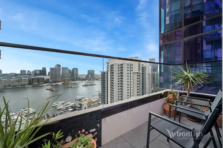 1906/241 Harbour Esplanade, Docklands VIC 3008