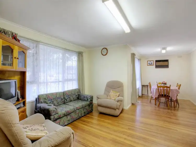 Second view of Homely house listing, 2 Filer Court, Keysborough VIC 3173