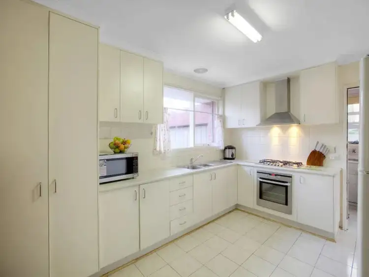 Third view of Homely house listing, 2 Filer Court, Keysborough VIC 3173