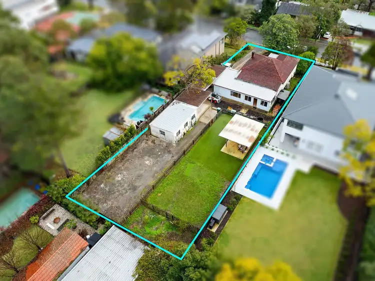 12 Canoon Road, Turramurra NSW 2074