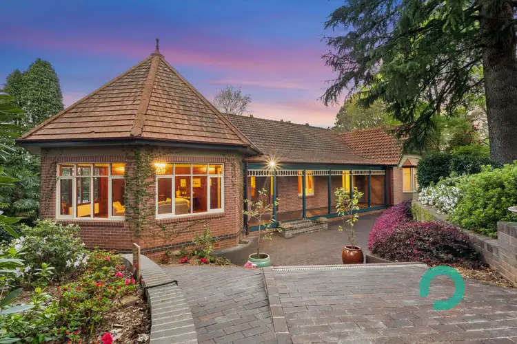 71 Blaxland Rd, Wentworth Falls NSW 2782