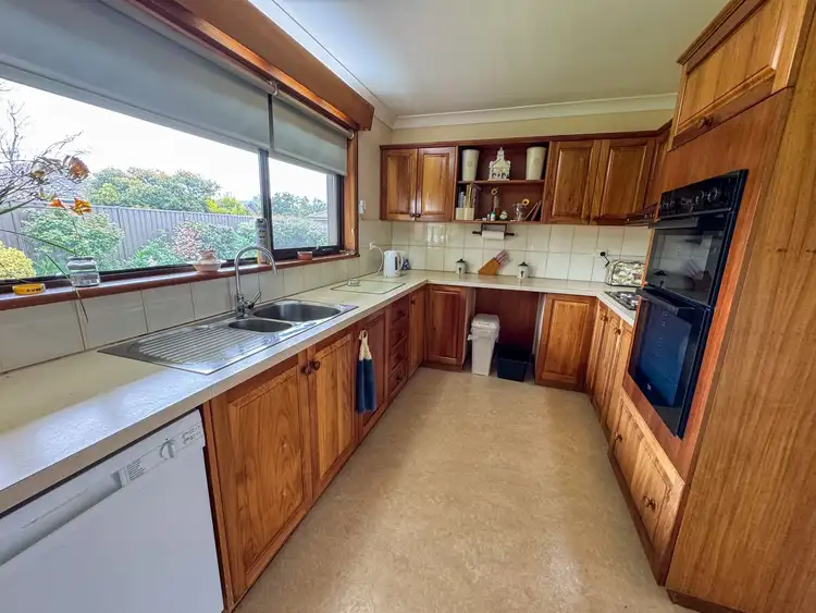Fifth view of Homely house listing, 1 Hakea Court, Kyabram VIC 3620
