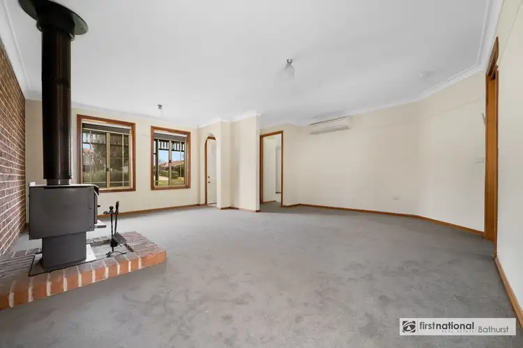 Fifth view of Homely house listing, 16 Wentworth Drive, Kelso NSW 2795