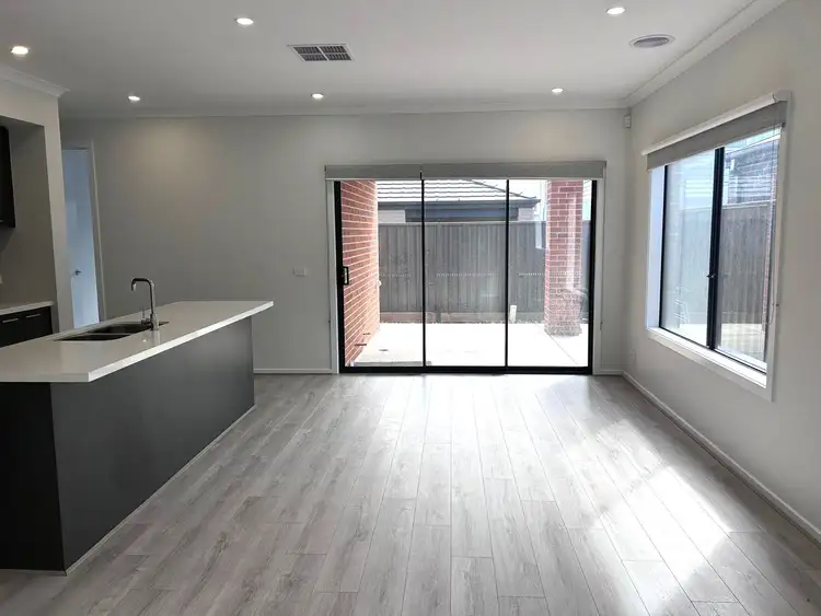 Fourth view of Homely house listing, 16 Frodo Circuit, Clyde VIC 3978