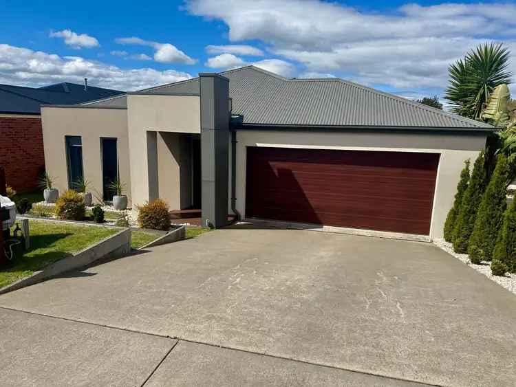Main view of Homely townhouse listing, 2/2 McClure Court, Traralgon VIC 3844
