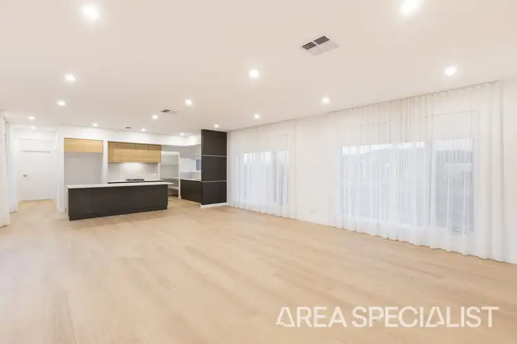Sixth view of Homely house listing, 4 Luckymack Way, Mildura VIC 3500