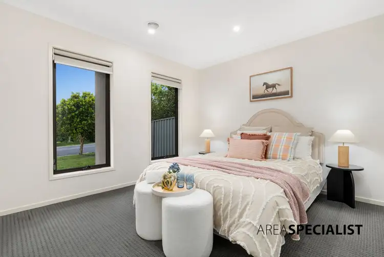 Fifth view of Homely house listing, 4 Spencer Circuit, Cranbourne East VIC 3977