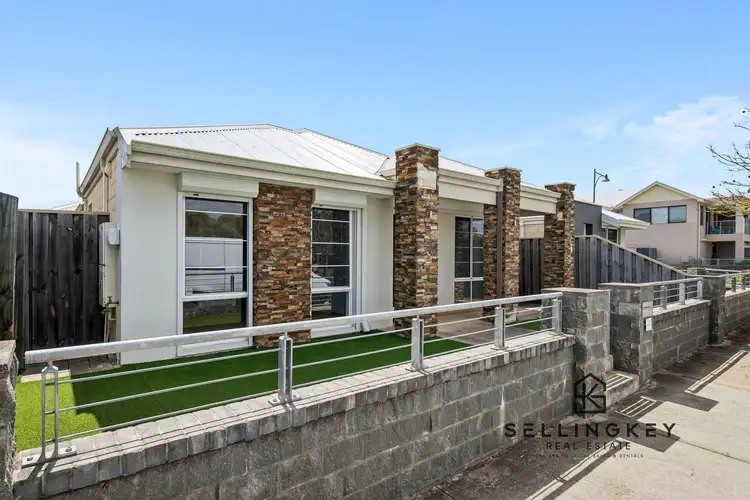 2/2 Malting Court, Canning Vale WA 6155