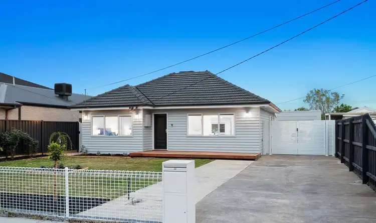 32 Raymond Street, Sunshine West VIC 3020