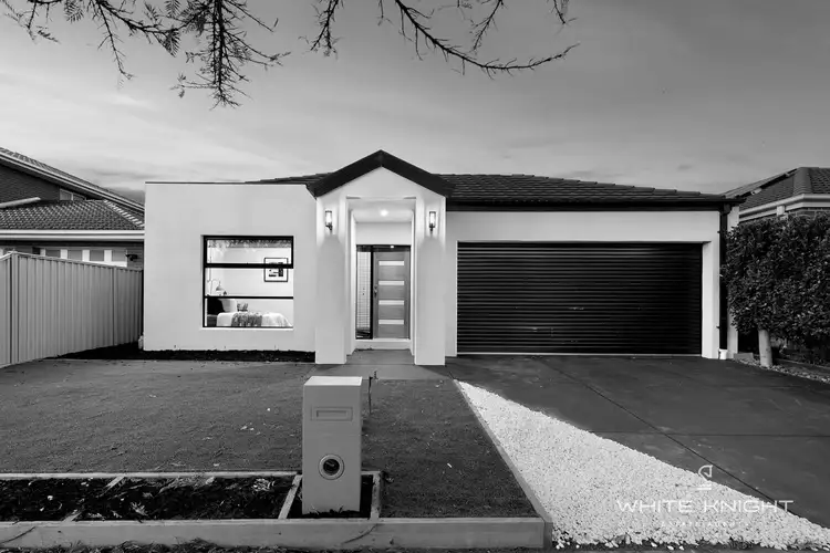 25 Blakeville Drive, Caroline Springs VIC 3023