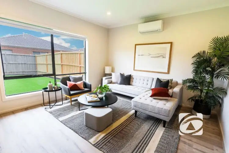 Fourth view of Homely townhouse listing, 18 Mortlake Drive, Officer South VIC 3809