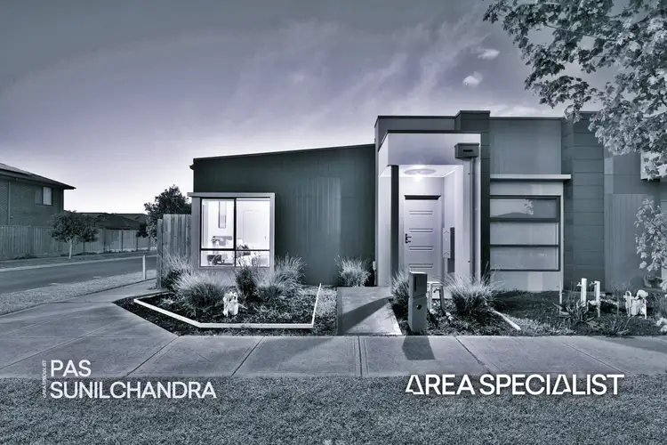 28A Plymouth Boulevard, Clyde North VIC 3978