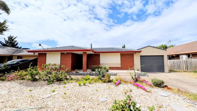 4 Lancelot Court, Kings Park VIC 3021