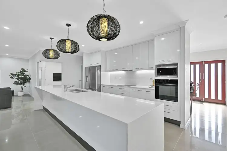 Sixth view of Homely house listing, 31 Botanical Drive, Ooralea QLD 4740