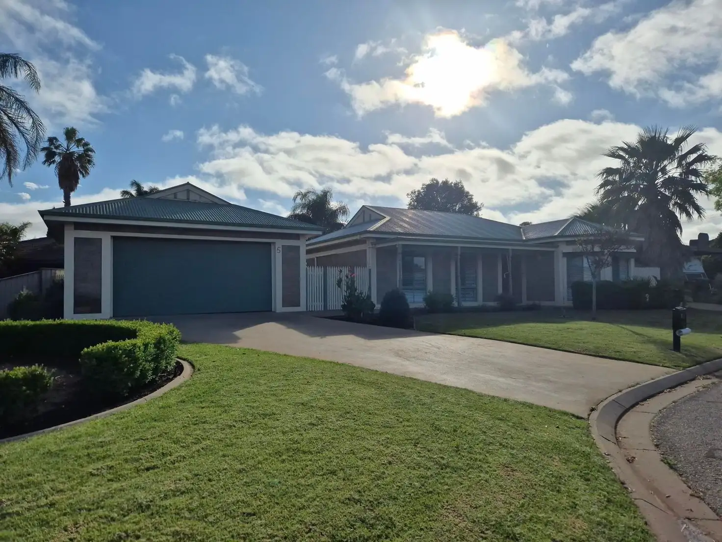 Main view of Homely house listing, 5 Carina Close, Irymple VIC 3498