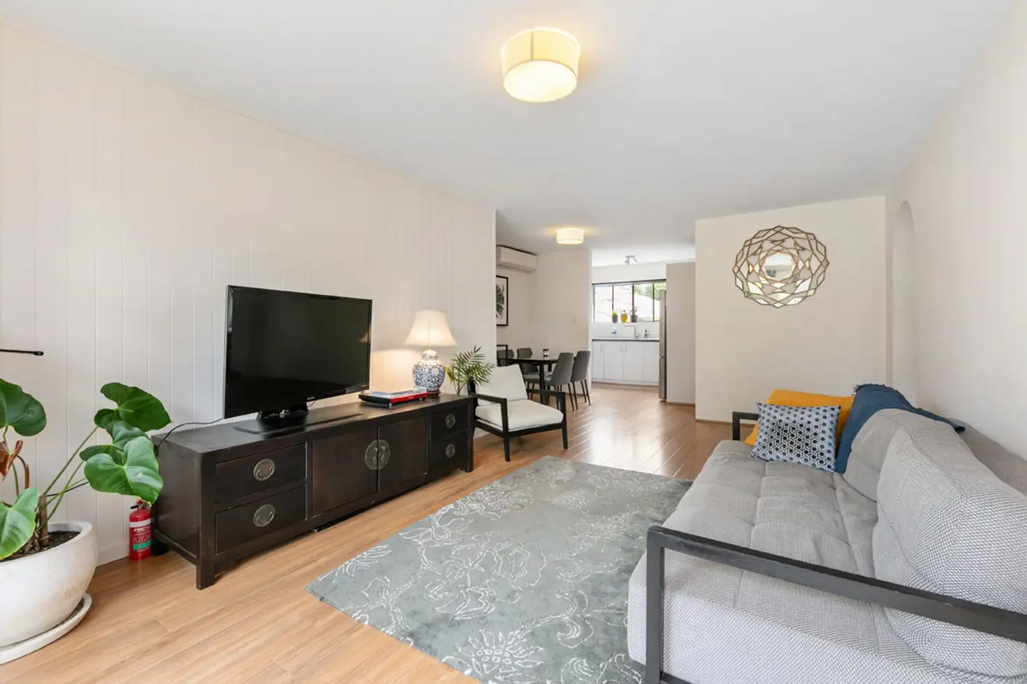 Main view of Homely unit listing, 2/22 Lemnos Street, Red Hill QLD 4059