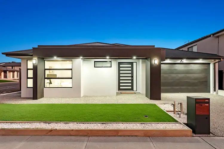1 Coyote Road, Clyde North VIC 3978