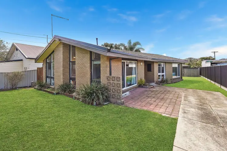 11 Coral Street, Frankston VIC 3199