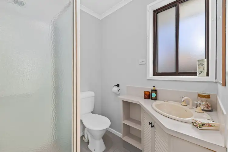 Sixth view of Homely house listing, 2 Moonabeal Court, Traralgon VIC 3844
