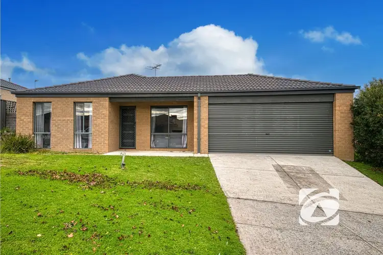 7 Doonie Way, Pakenham VIC 3810