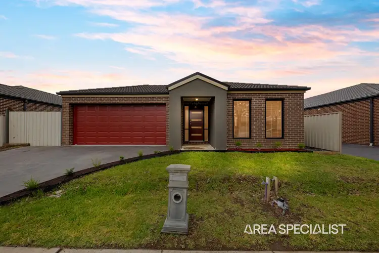25 Willowtree Drive, Pakenham VIC 3810