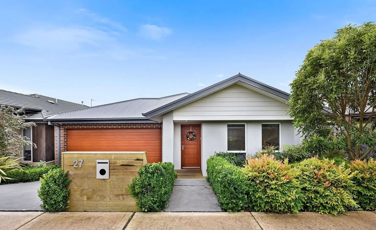 Main view of Homely house listing, 27 Beacon Drive, Cranbourne North VIC 3977