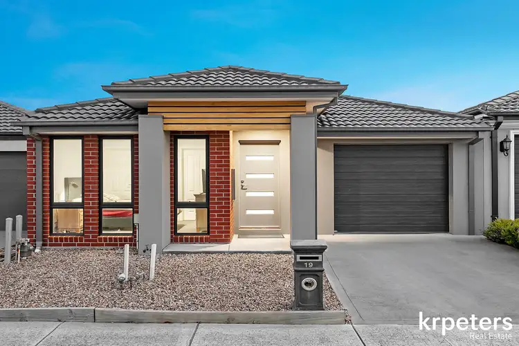 19 Rowling Drive, Officer VIC 3809