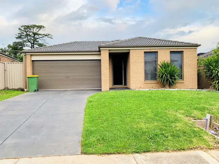 Main view of Homely house listing, 19 Hood Place, Pakenham VIC 3810
