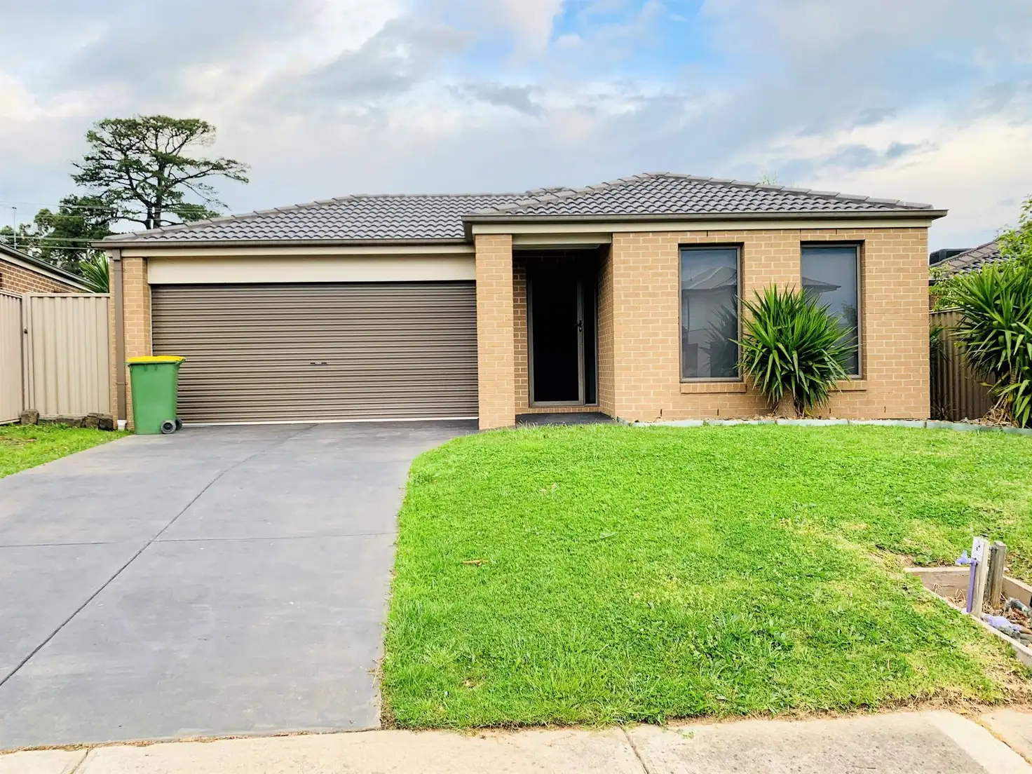 Main view of Homely house listing, 19 Hood Place, Pakenham VIC 3810