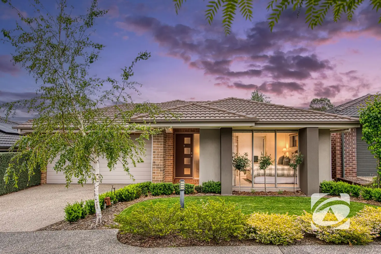 Main view of Homely townhouse listing, 2/5 Kerry Place, Garfield VIC 3814