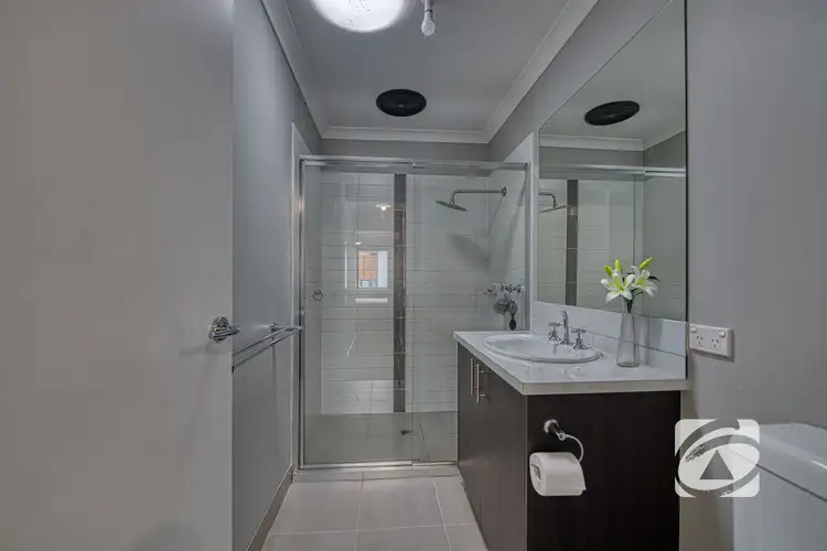 Sixth view of Homely townhouse listing, 2/180 Henry Road, Pakenham VIC 3810